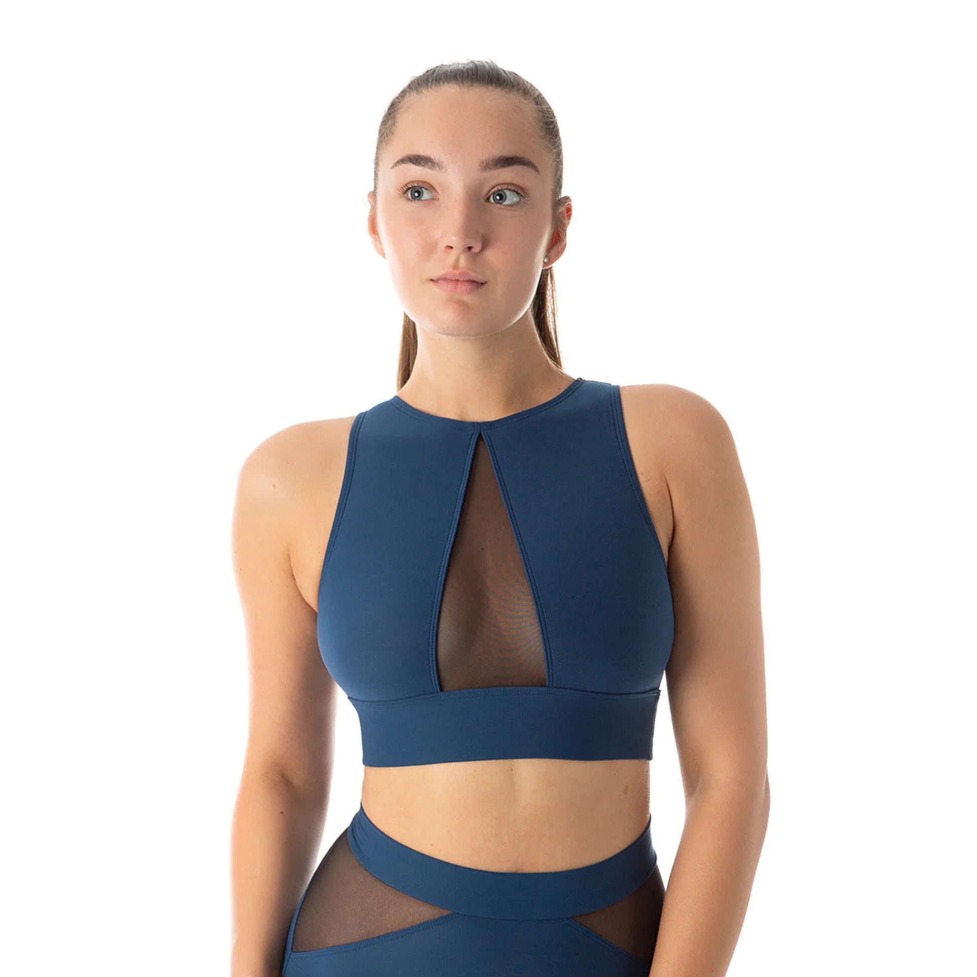 Femme portant une brassière couleur bleu pour la pole dance de marque dragonfly